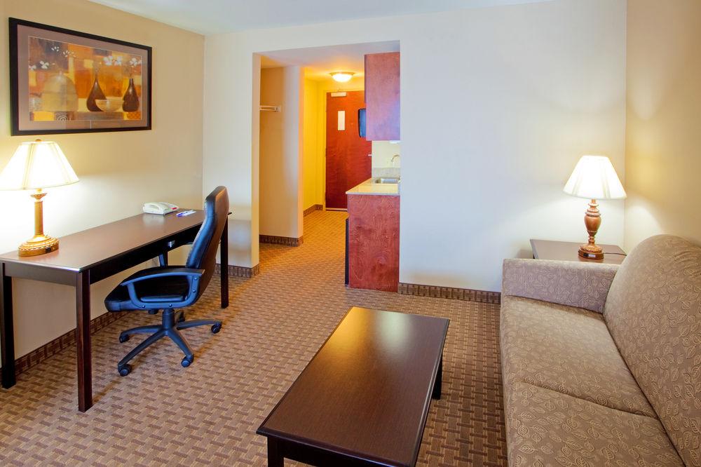 Holiday Inn Express Hotel & Suites Tappahannock By Ihg Εξωτερικό φωτογραφία